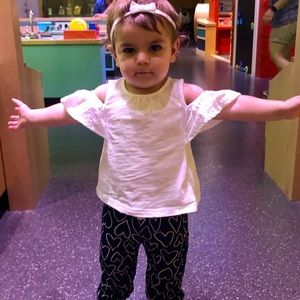 EUC CARTERS White shirt & black pants white hearts